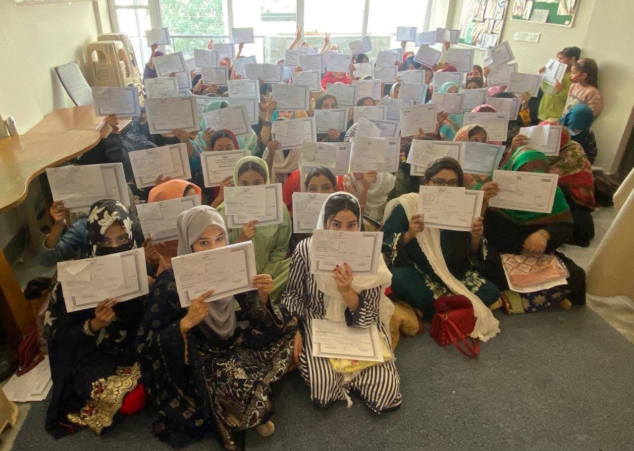 Certificate Distribution